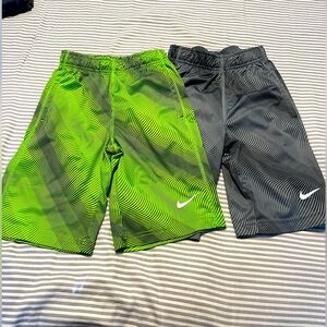 Basketball shorts size Small